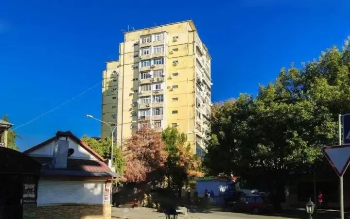 Двухкомнатная квартира на Победы