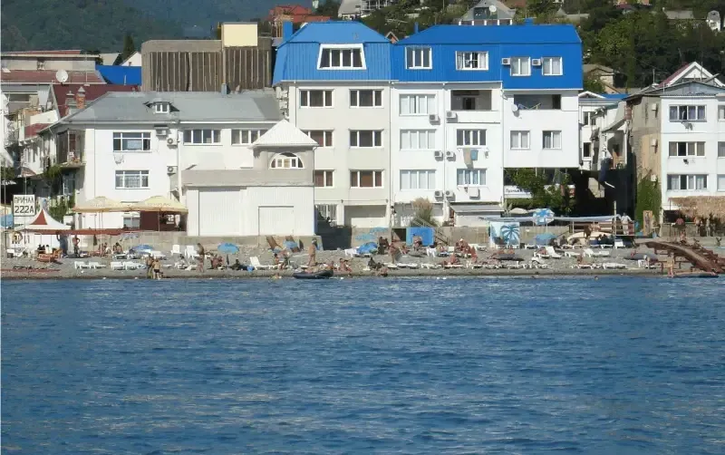 Эллинг у моря