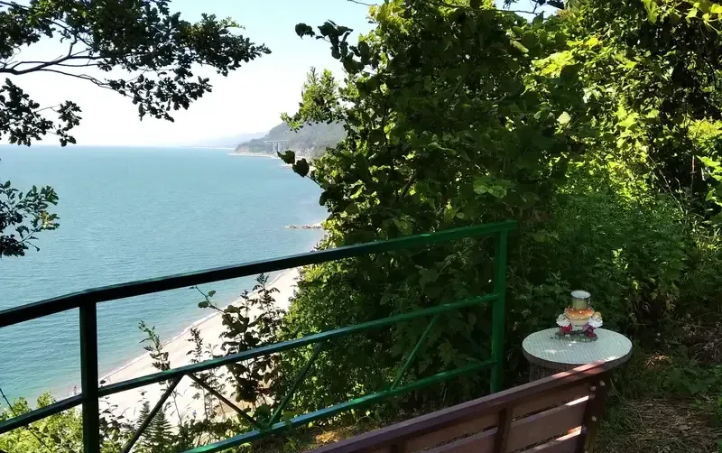 Домики на берегу