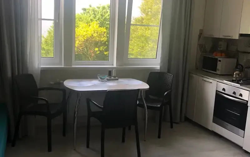 Дом в лесу у моря