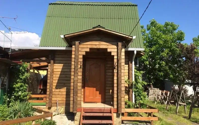 Маленький уютный домик