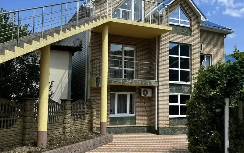 Частный дом «Ангелина»