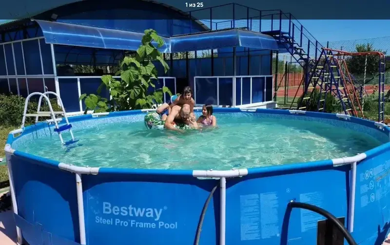Коттедж с верандой