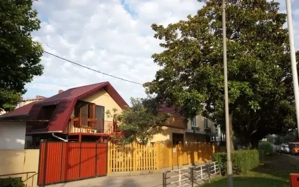 Гостевой дворик "Ли-А-Рай" — фото 2