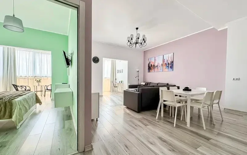 2-х комнатная квартира в центре (74 м²) — фото 2