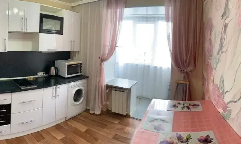 Двухкомнатная квартира у моря — фото 4