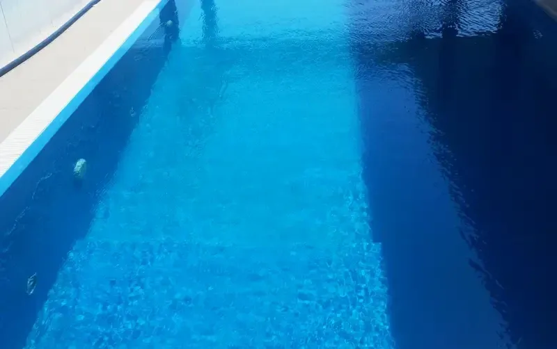 Вилла с бассейном на берегу моря — фото 3