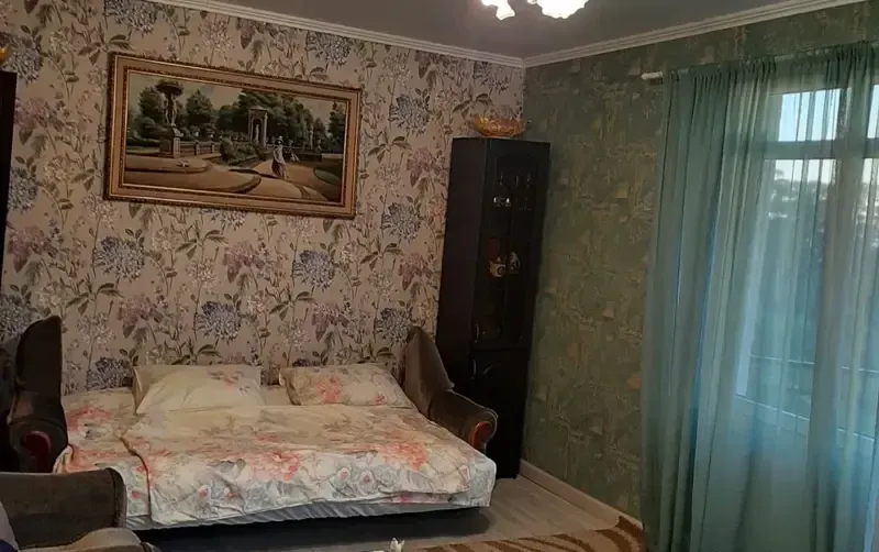 Двухкомнатная квартира на берегу моря