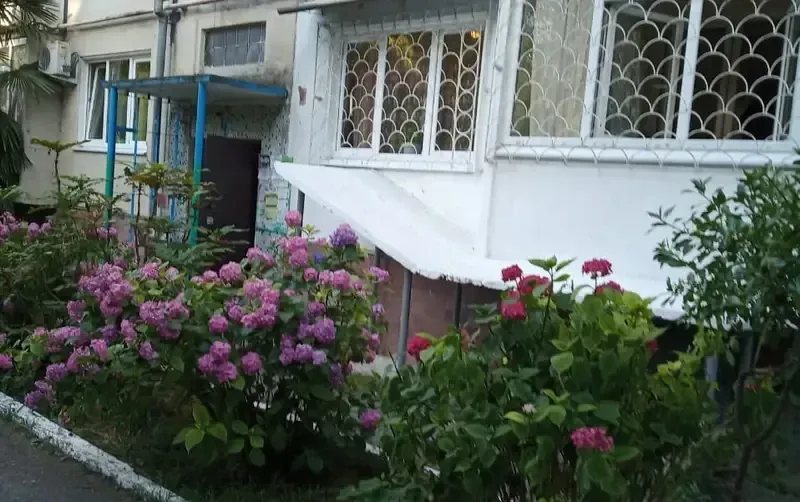 Двухкомнатная квартира на Изумрудной
