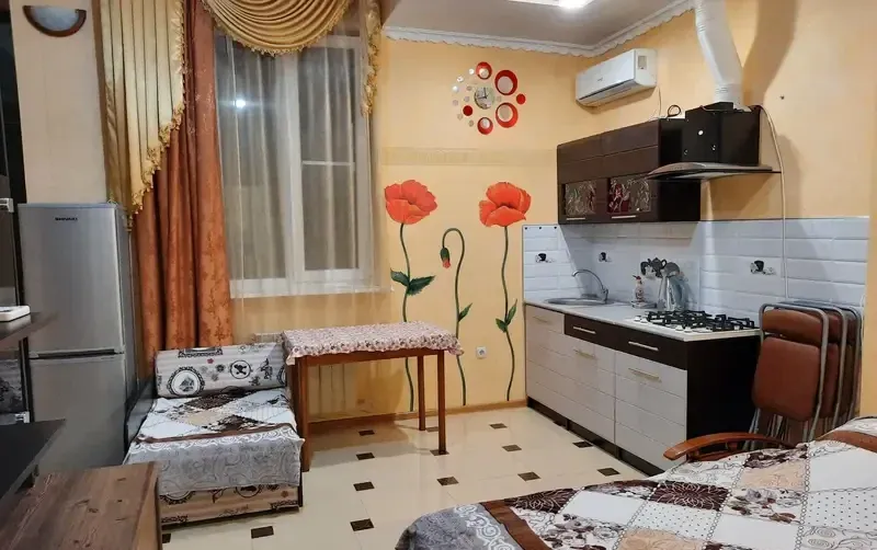 Студия в частном доме «Family on Tormakhova»