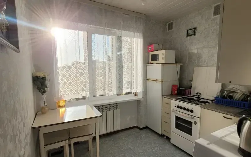 Двухкомнатная квартира в центре с ремонтом — фото 5