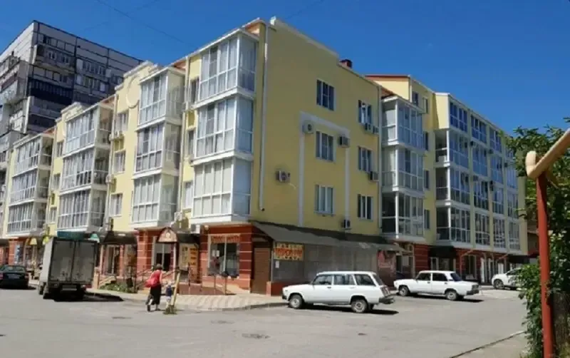 1-комнатная квартира в Небуге — фото 2