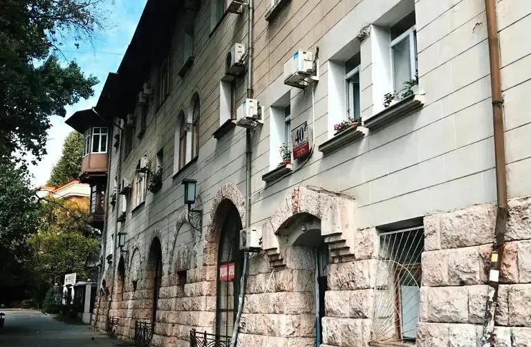 Трёхкомнатные апартаменты на Горького — фото 2