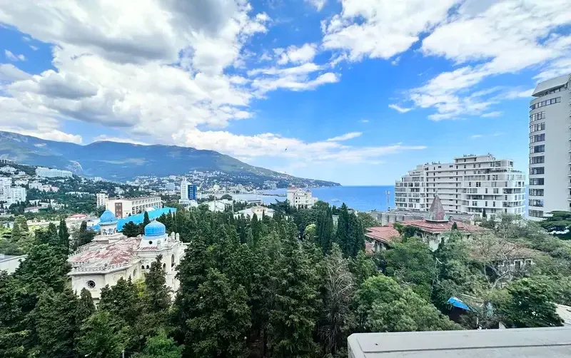 Квартира с видом на Ялту, в 100 метрах до моря — фото 4