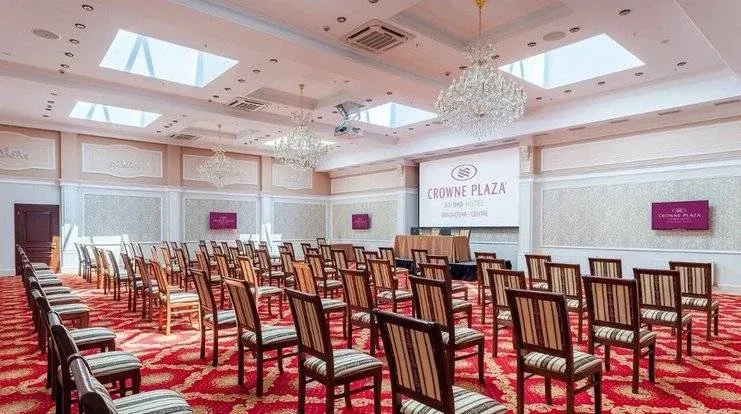 Величие открытого пространства Краснодар (Crowne Plaza Krasnodar) — фото 2