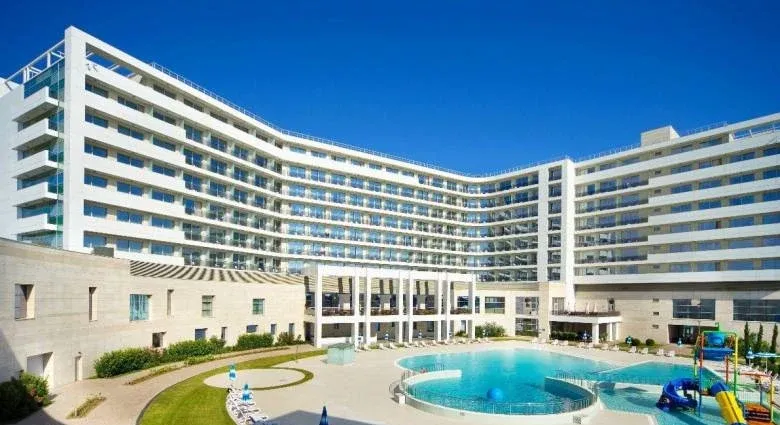 Отель «Радиссон Блу Курорт & Конгресс» (Radisson Blu Resort & Congress) — фото 2