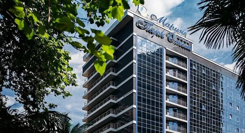 Гостиница 'Маринс Парк Отель Сочи'