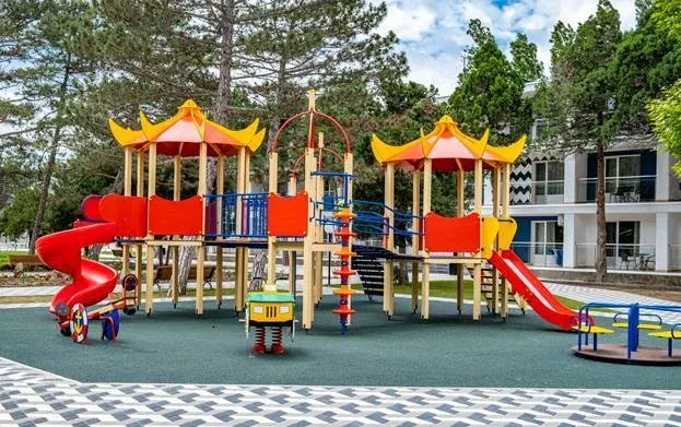 Семейный Курорт Волна (Volna Family Resort)