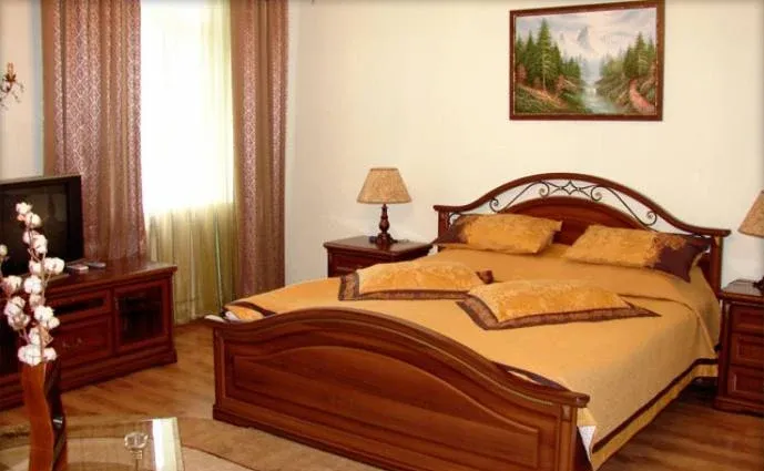 Гостиница Family hotel