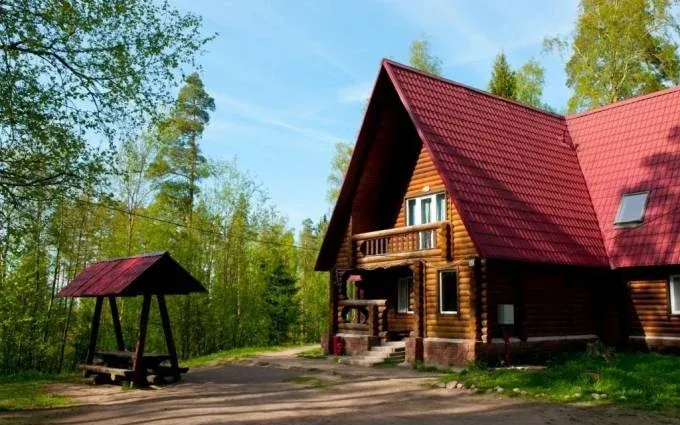 Горнолыжный комплекс «Красное озеро»