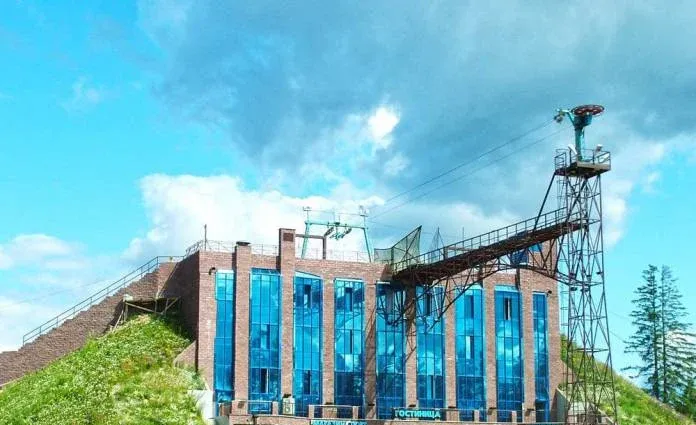 Красное озеро