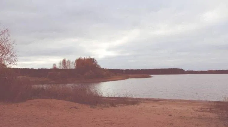 Домик на озере