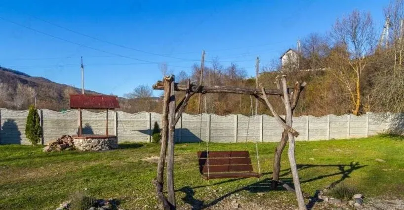 Близнецы у реки