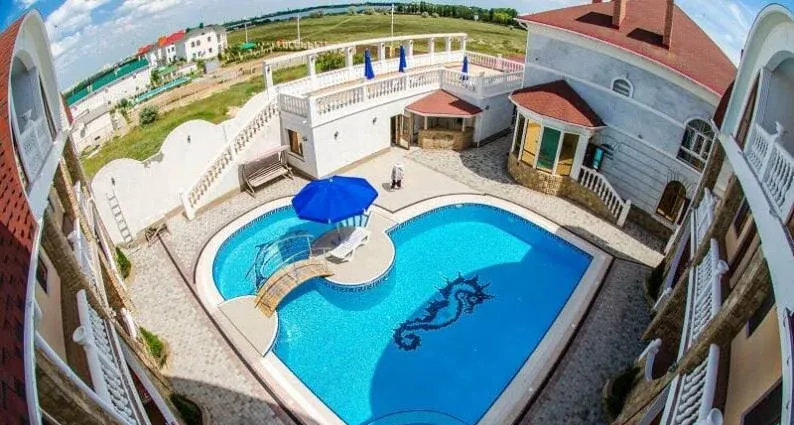 Лев