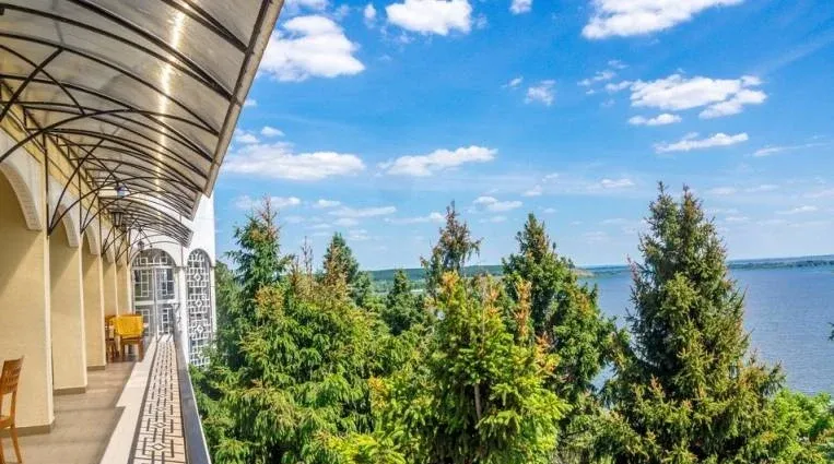 Загородный гостиничный комплекс «Авангард»