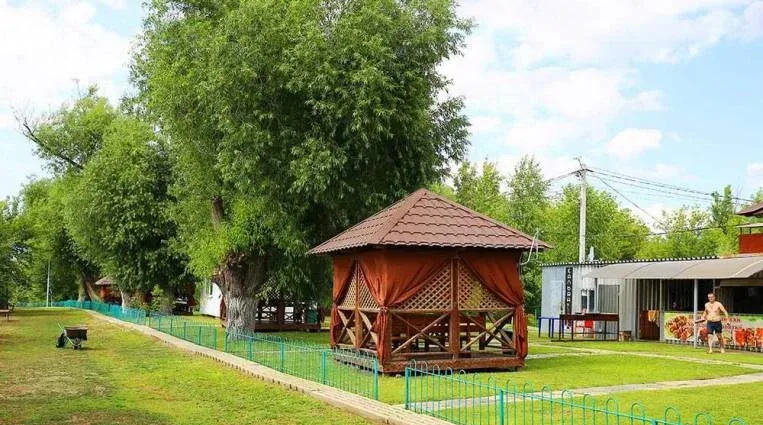 Монахов пруд